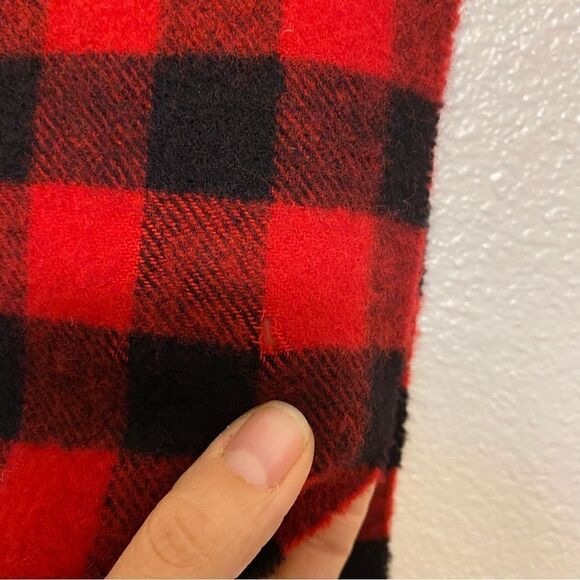 Fredrick and Nelson red buffalo plaid 100% wool made in Italy unisex scarf 11x54 - Picture 8 of 10